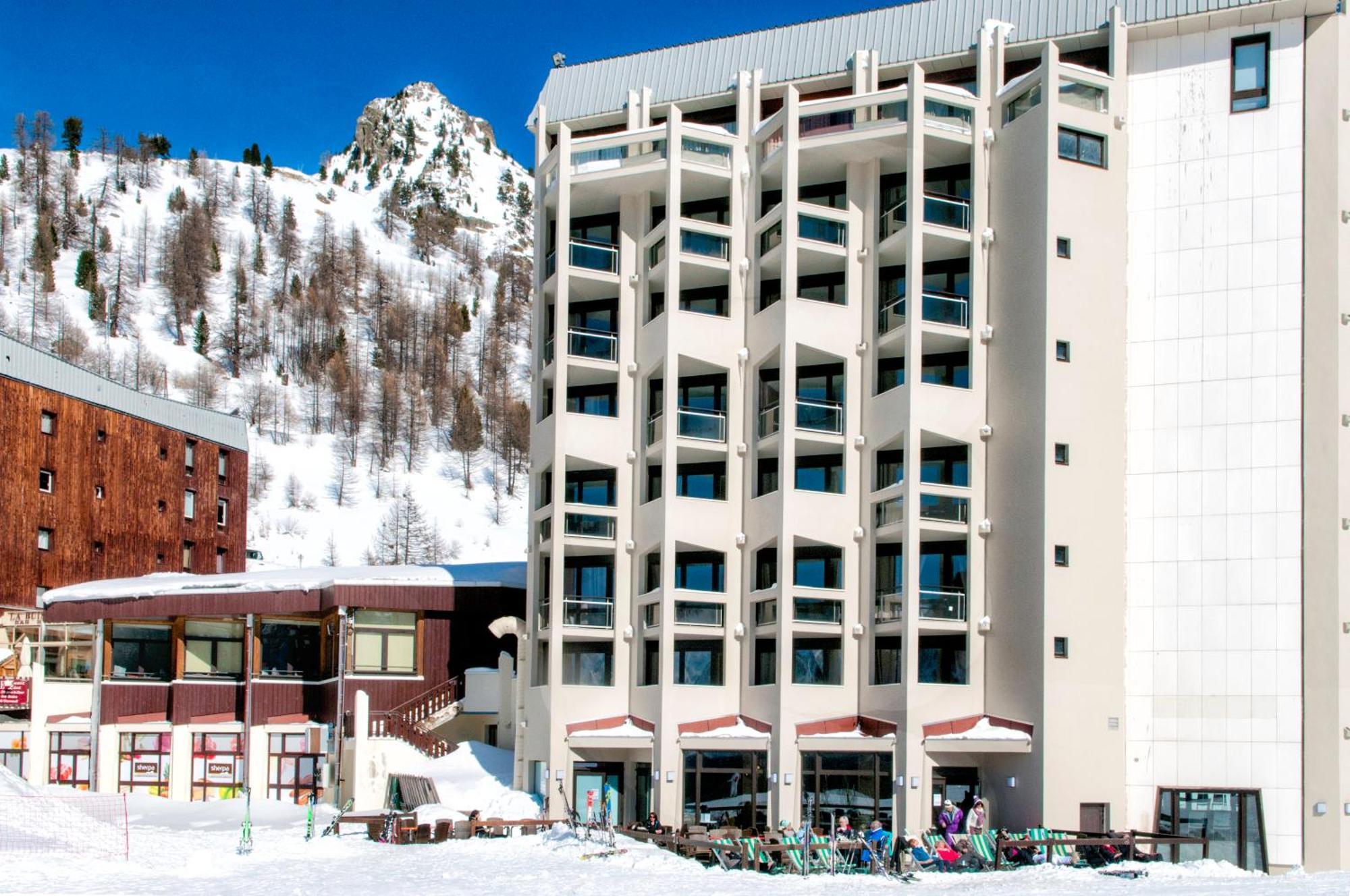 Sowell Hotels Le Pas Du Loup อิโซลา 2000 ภายนอก รูปภาพ