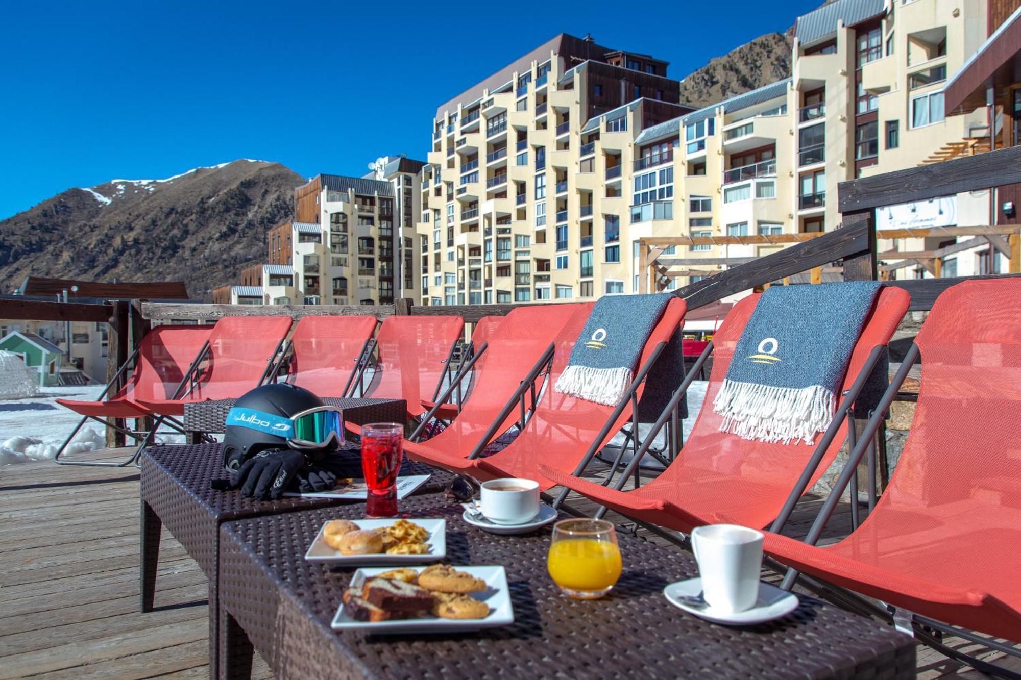 Sowell Hotels Le Pas Du Loup อิโซลา 2000 ภายนอก รูปภาพ