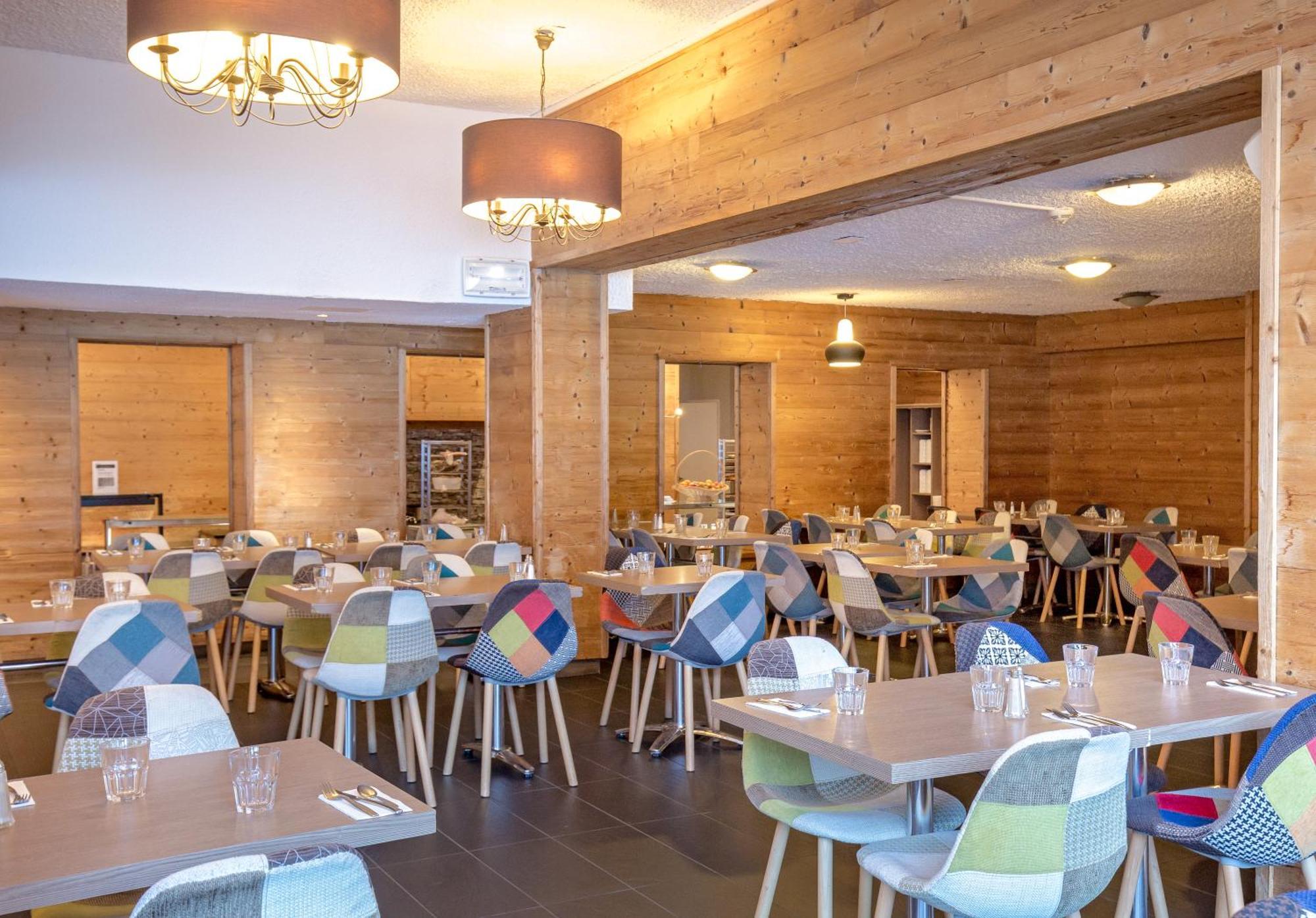 Sowell Hotels Le Pas Du Loup อิโซลา 2000 ภายนอก รูปภาพ