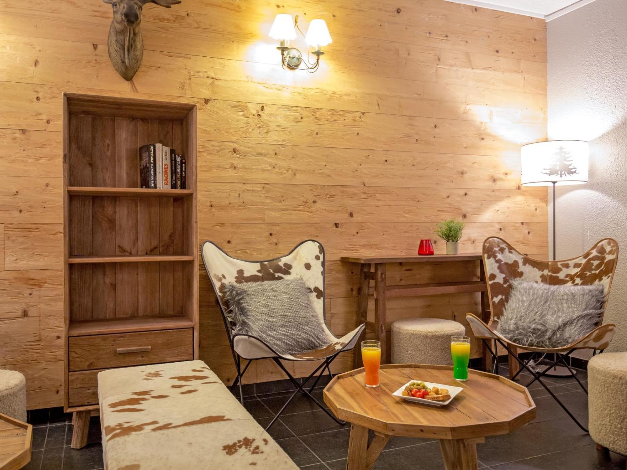 Sowell Hotels Le Pas Du Loup อิโซลา 2000 ภายนอก รูปภาพ