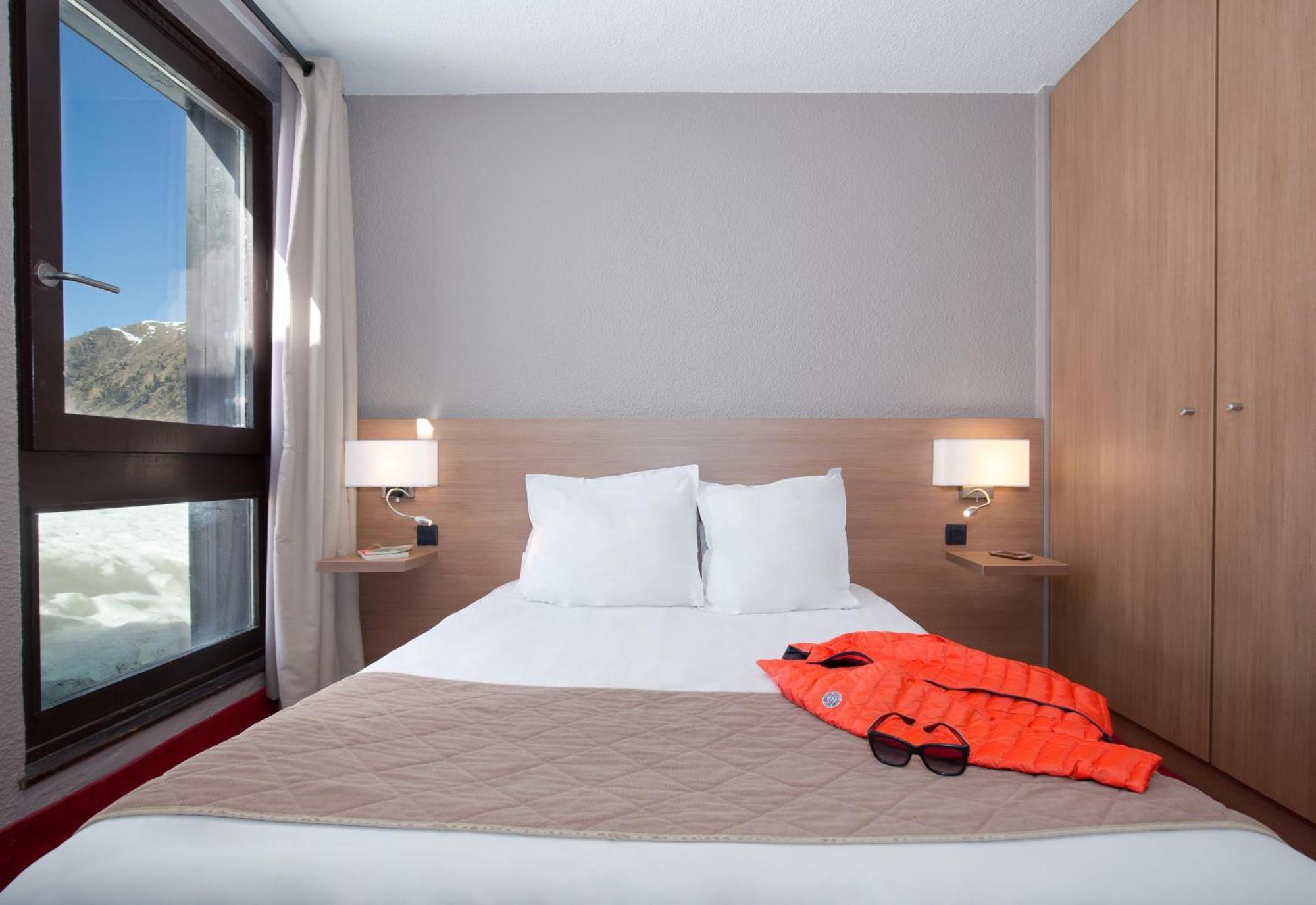 Sowell Hotels Le Pas Du Loup อิโซลา 2000 ภายนอก รูปภาพ