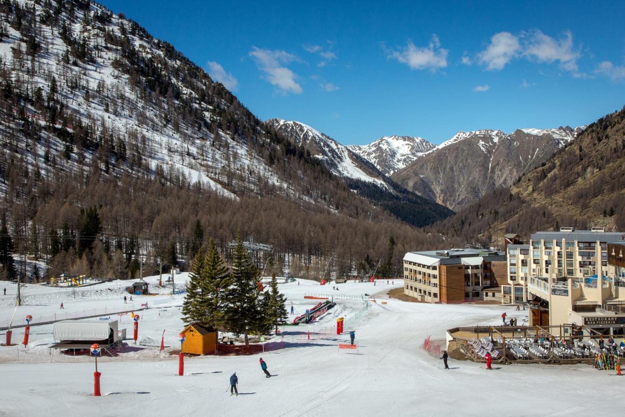 Sowell Hotels Le Pas Du Loup อิโซลา 2000 ภายนอก รูปภาพ