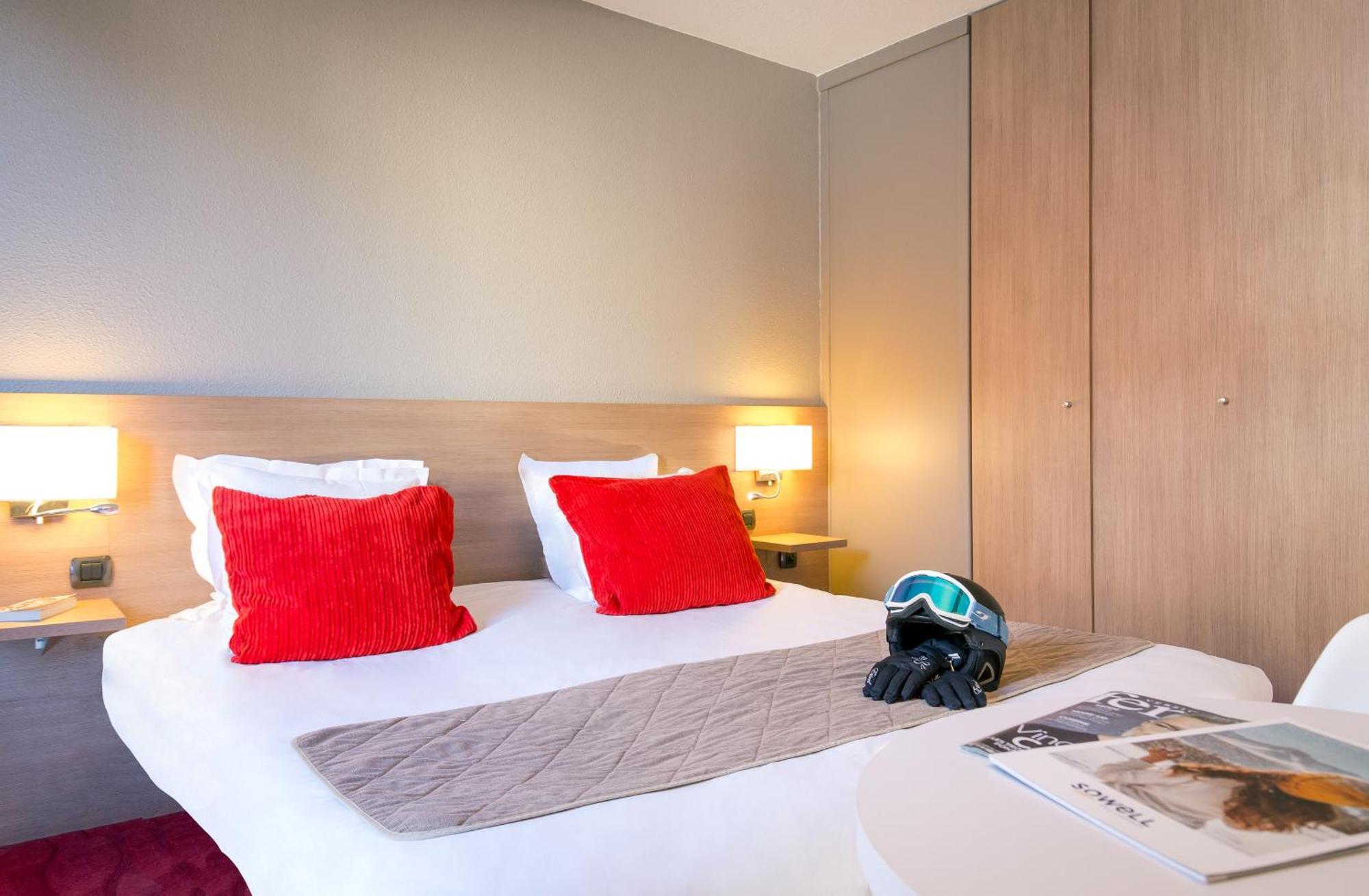 Sowell Hotels Le Pas Du Loup อิโซลา 2000 ภายนอก รูปภาพ