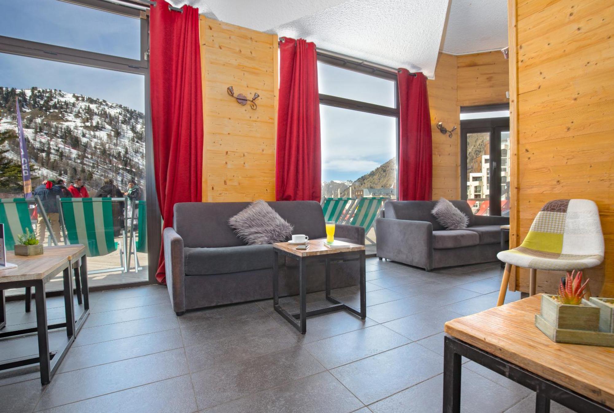 Sowell Hotels Le Pas Du Loup อิโซลา 2000 ภายนอก รูปภาพ