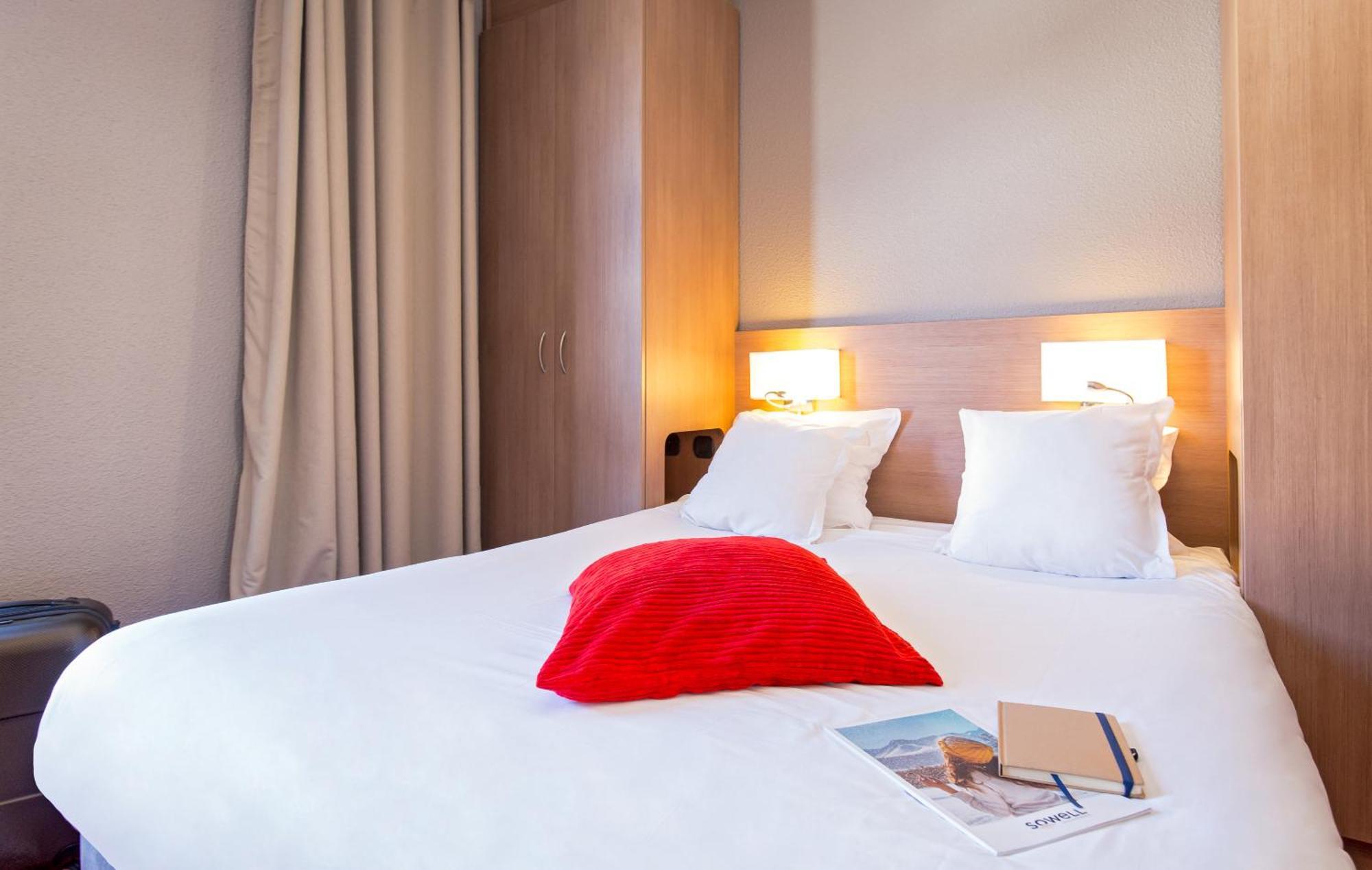 Sowell Hotels Le Pas Du Loup อิโซลา 2000 ภายนอก รูปภาพ