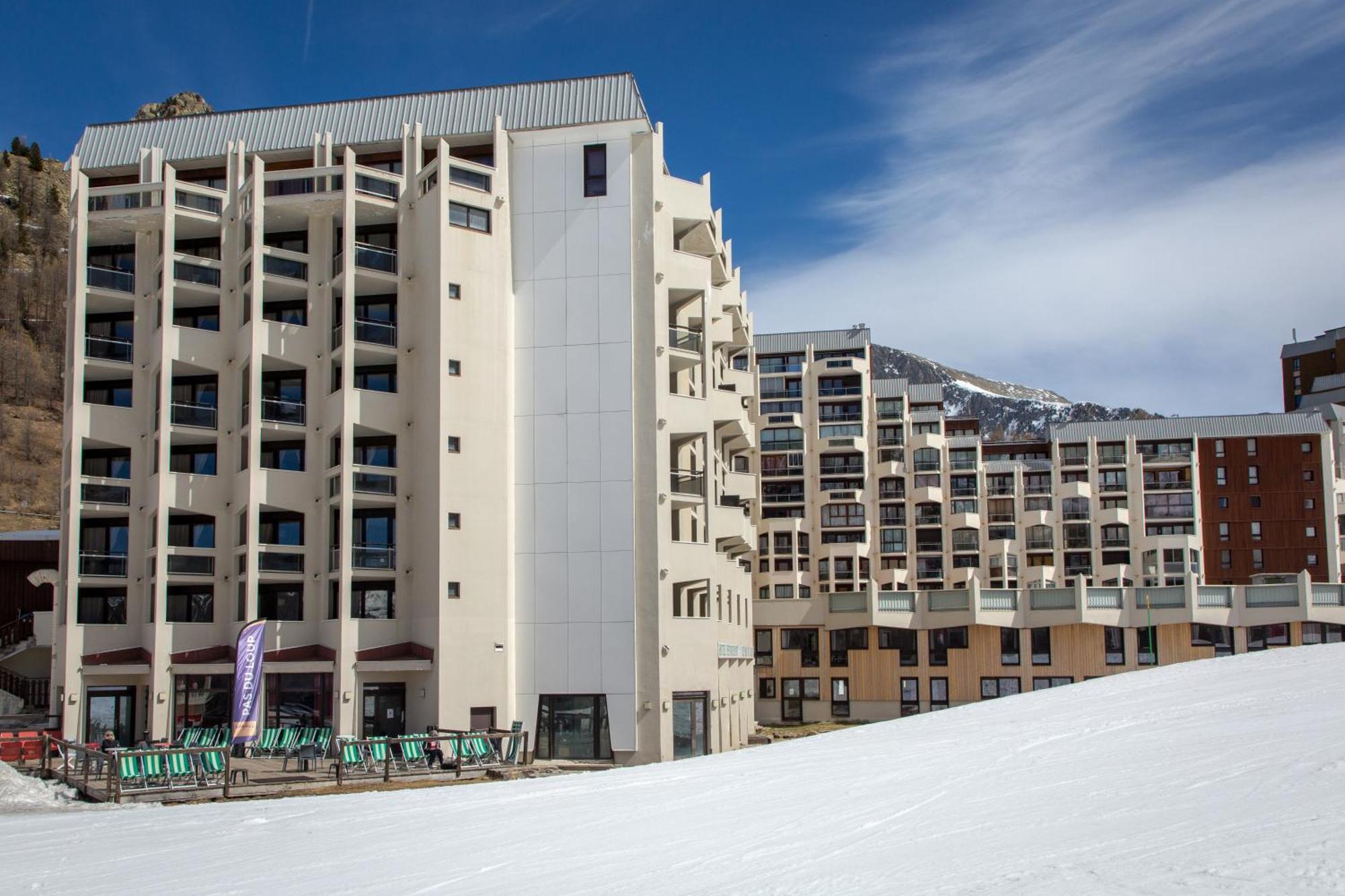 Sowell Hotels Le Pas Du Loup อิโซลา 2000 ภายนอก รูปภาพ